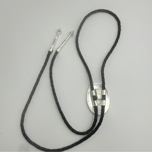 Montana Silversmiths Engraved Silver Bolo Tie - Picture 6 of 15